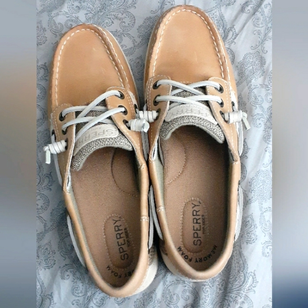 Sperrys - Picture 2 of 3